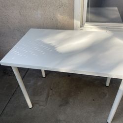 IKEA Linnmon Table 