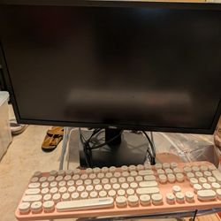 Dell 24” LED Monitor – HDMI – Perfect for Home Office / Second Screen
