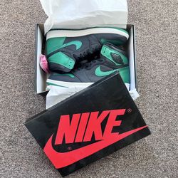 Jordan 1 Retro High OG Pine Green 2.0