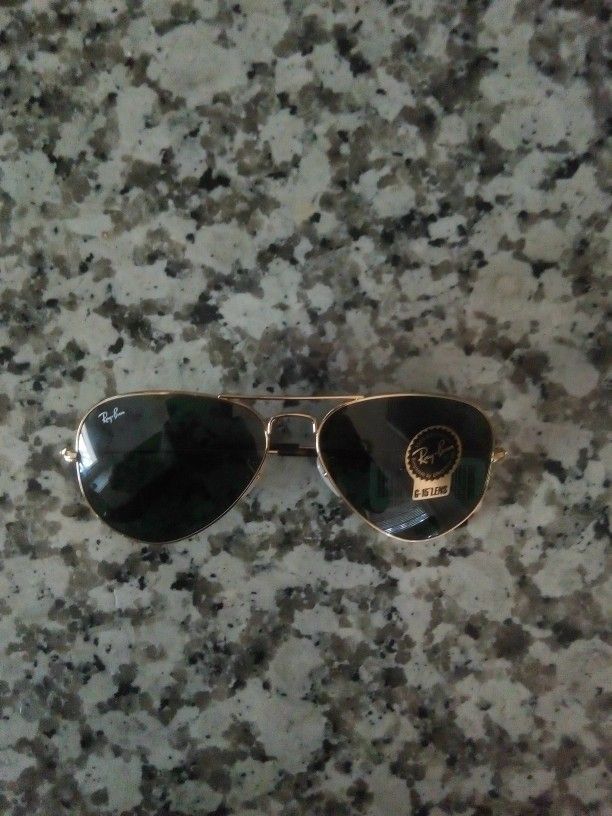 New Ray Ban  Aviator's 