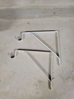 White Metal Shelf Brackets with Rod Hook – Set of 2