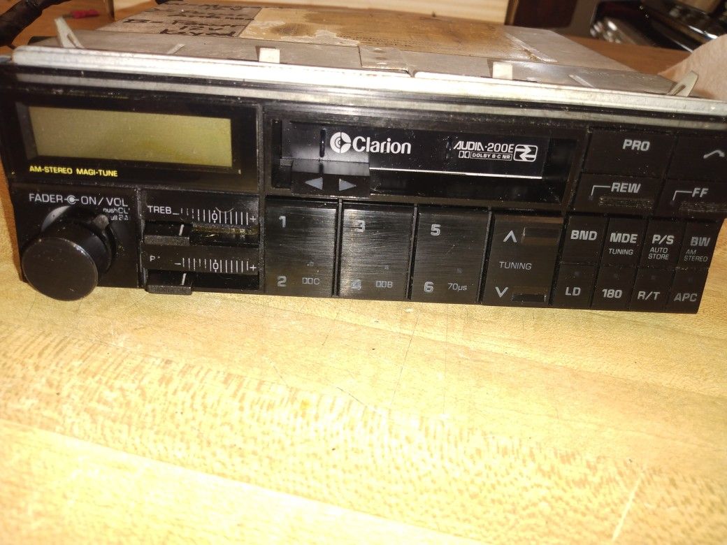 Clarion vintage car audio Stereo Cassette Car Radio