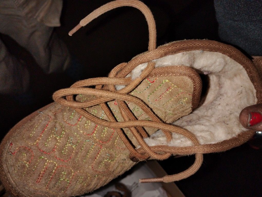 UGGs; Boots ; Shoes To SELL$$