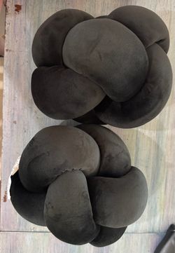 Black Knot Throw Pillows Set of 2