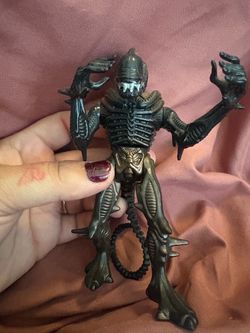 Alien figure 1992