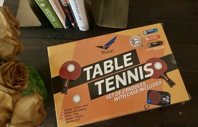 Set of 2 Paddles with Case included