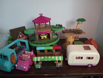 Calico Critters And Li'lwoodzeez Set