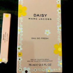 Marc Jacobs daisy 