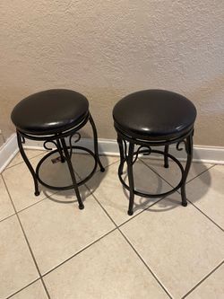Elegant Black Metal Barstools (Set of 2) - Great Condition!