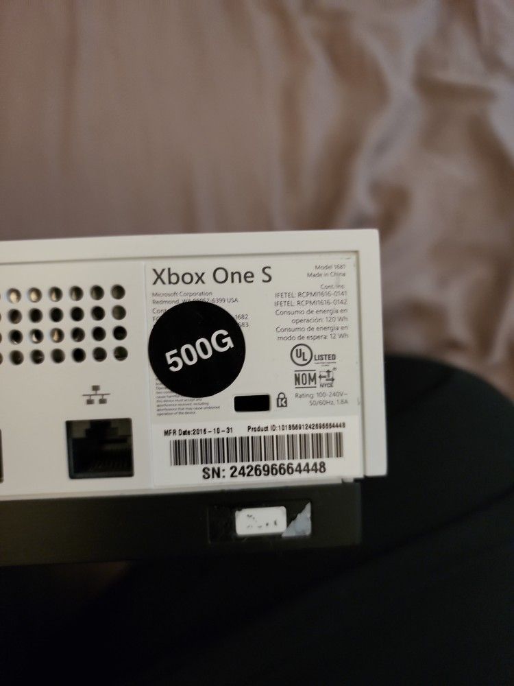 X Box One S 