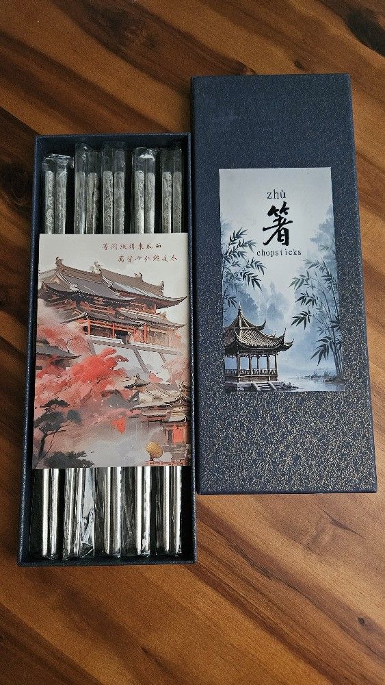 Metal Chopsticks Reusable 18/8 Stainless Steel Chopsticks Multipack Dishwasher Safe Chop Sticks Cute Laser Engraved Non-slip Japanese Korean Chopstick