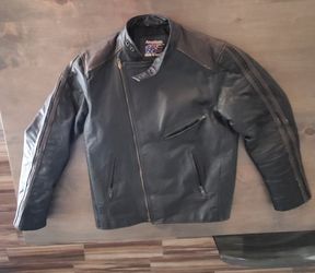 Men's M Leather Classic Style Motorcycle Jacket - Very Flattering