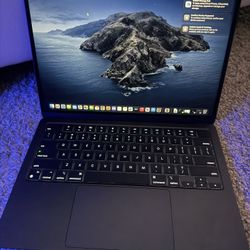 MacBook Air 2022 M2 13.6”