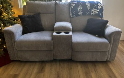 Grey Couch With Recliners 