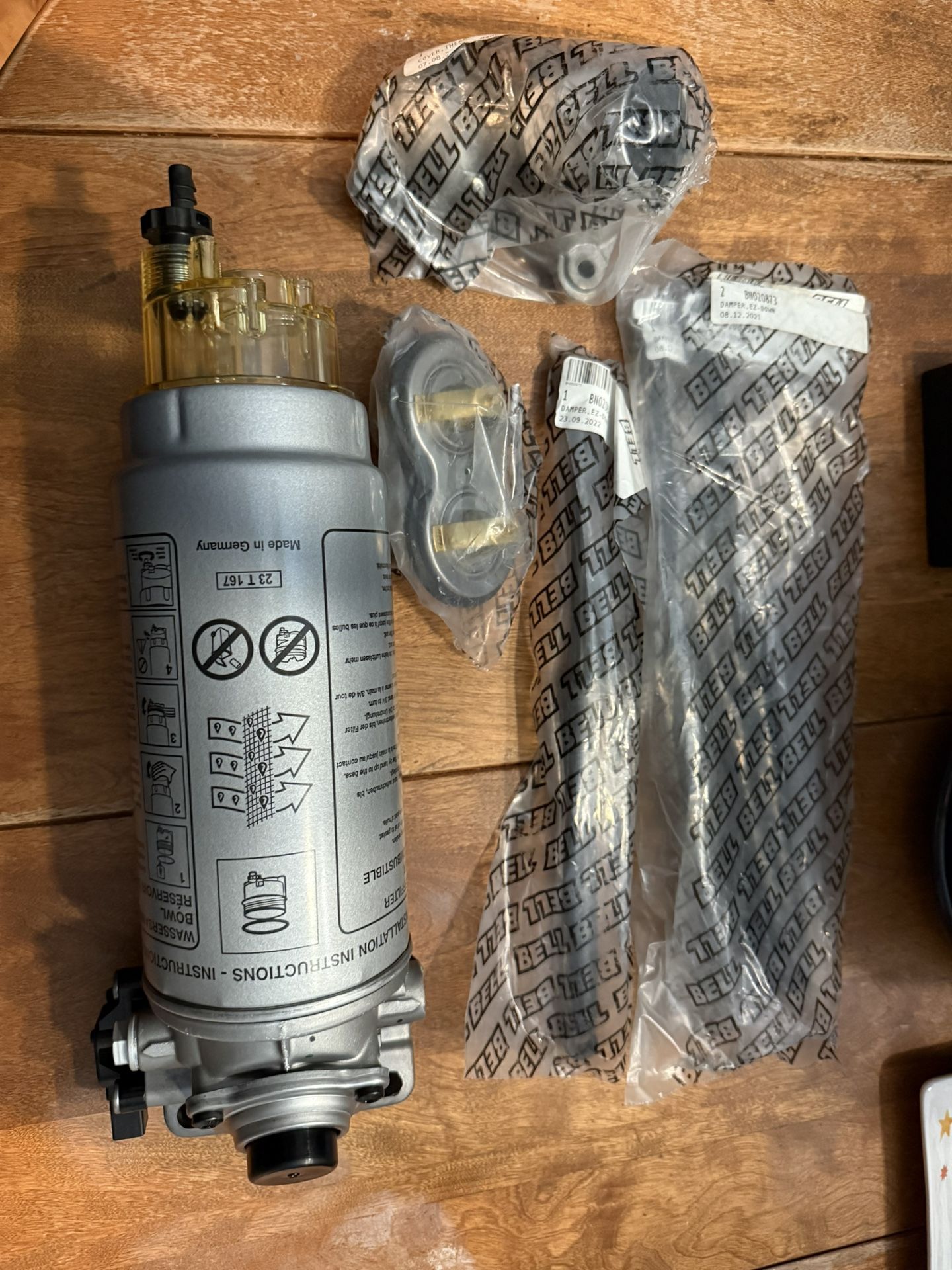 New A(contact info removed) A(contact info removed)204 Fuel Filter Water Separator MERCEDES Benz Actros MP4