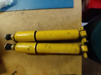 2006 gmc front struts
