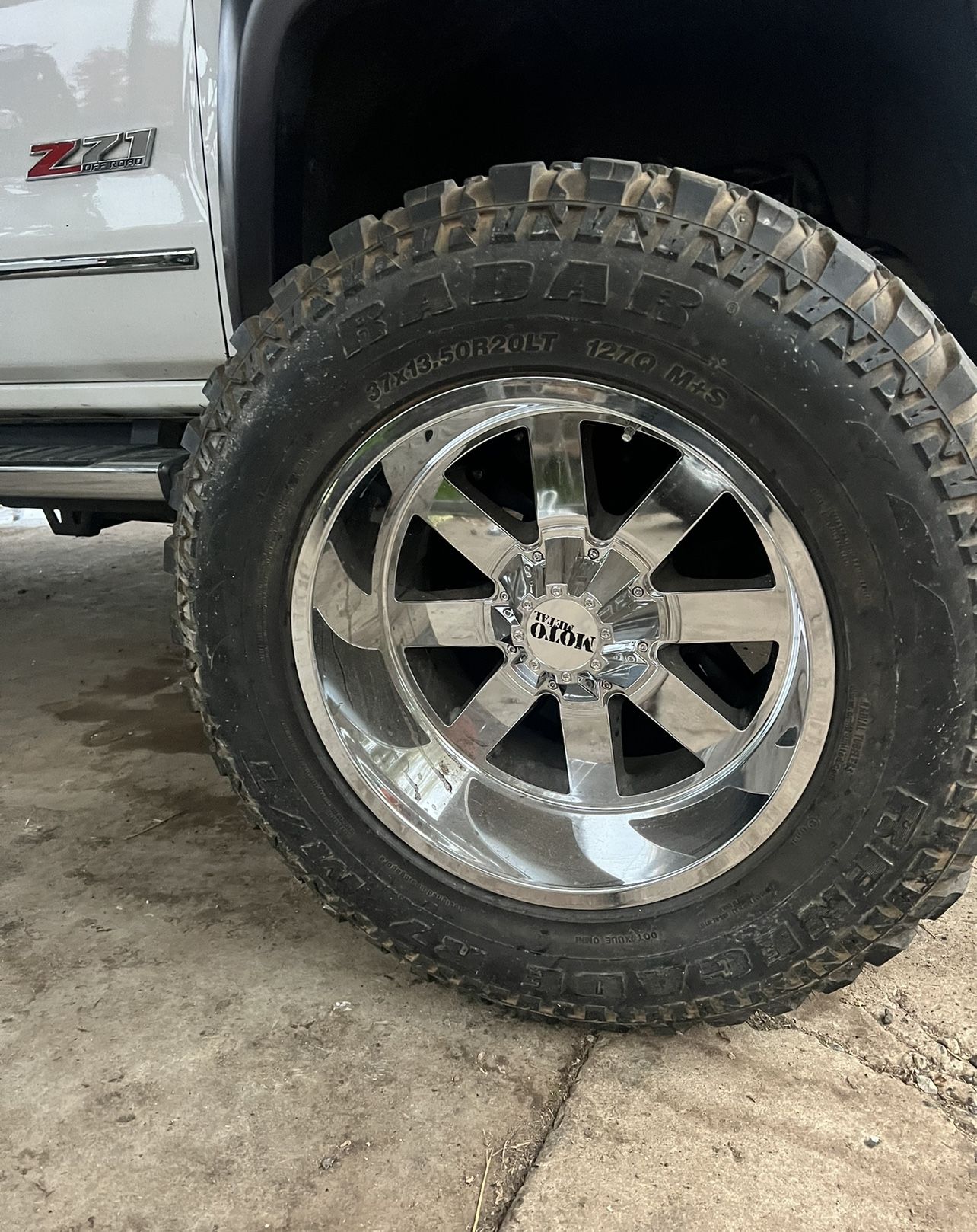 37x13.50R20LT Tires And Rims For Sale for Sale in Rio Linda, CA OfferUp