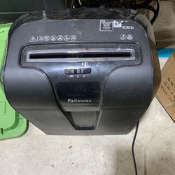 Fellowes Shredder