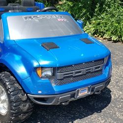 12 Volt Kids RAPTOR FORD F150 RIDE ON TRUCK with NEW Battery And Charger