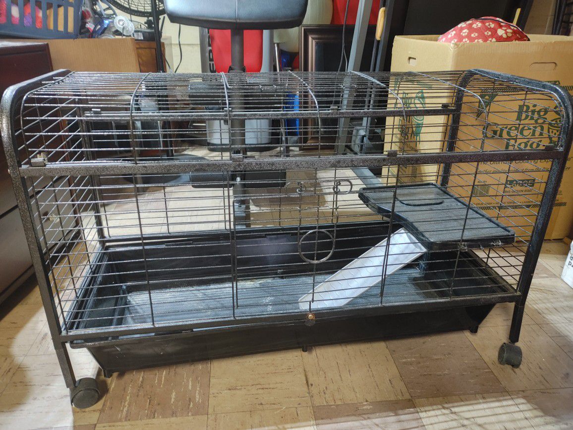 Bunny/Guinea Pig Cage