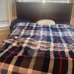 Nice Queen Bed With Hard Wood Frame And Mattress