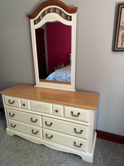 Queen bedroom set