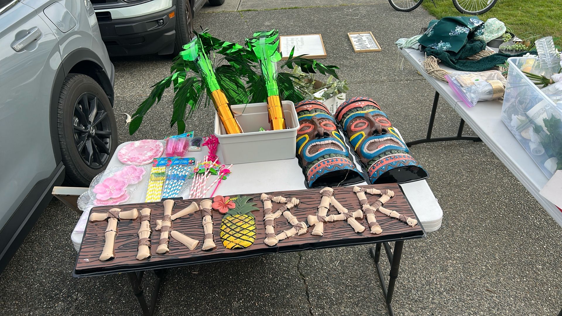 Hawaiian Luau Party Decor Graduating? Or Stitch Party?