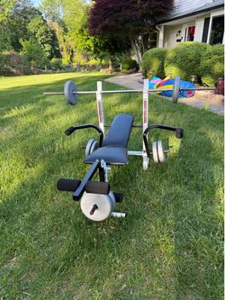 Weight bench with weights