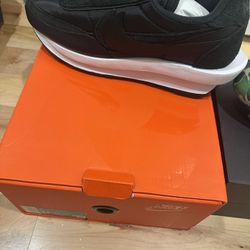 Sacai Size 11 