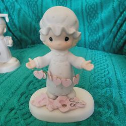 PRECIOUS MOMENTS Figurines