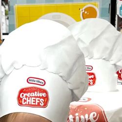 NEW CHILD’S LITTLE TIKES CREATIVE CHEFS ADJUSTABLE PAPER HATS(30 HATS)