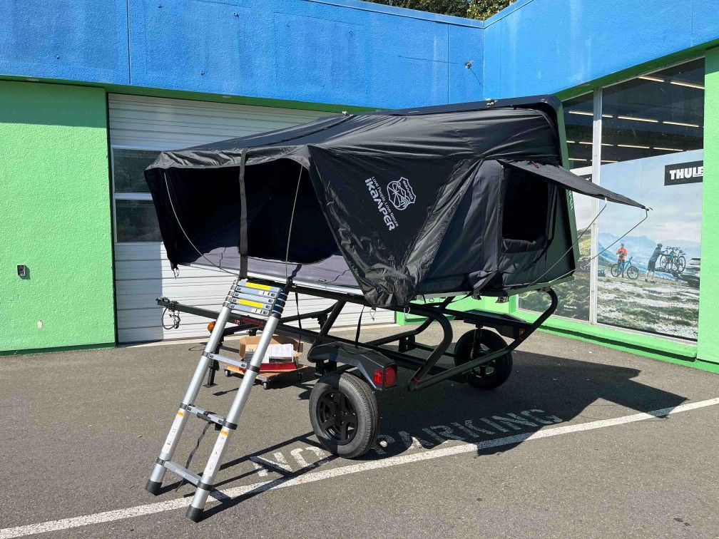 Used iKamper Skycamp 3.0 hardshell rooftop tent
