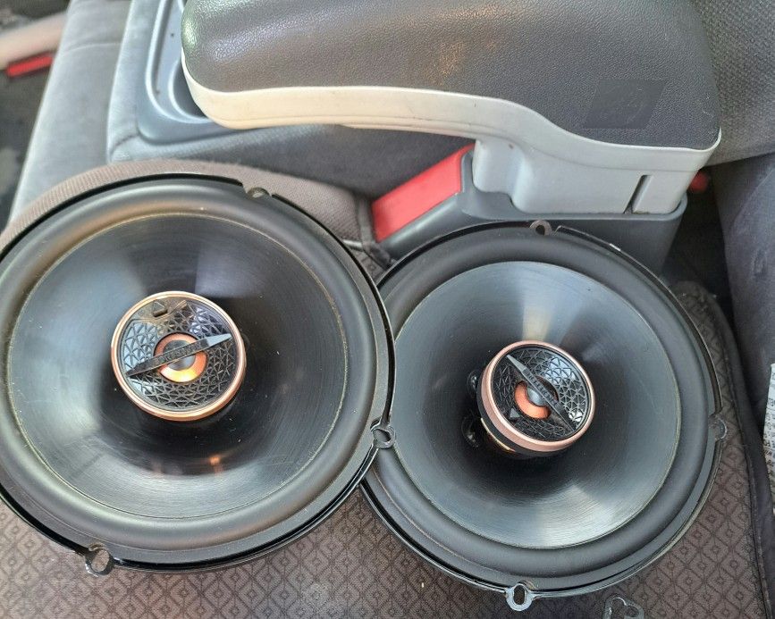 Infinity/ Kicker Speakers