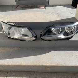 Volkswagen Tiguan HeadLights 