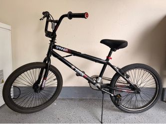 Hyper Bicycles 20" Boy's Spinner BMX Bike