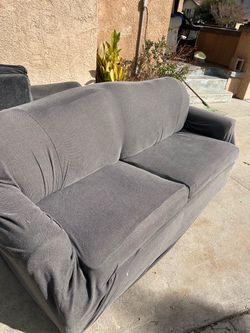Pull out bed/ couch