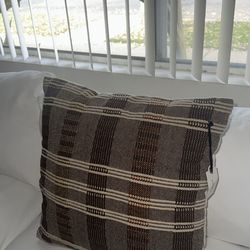 Throw pillow