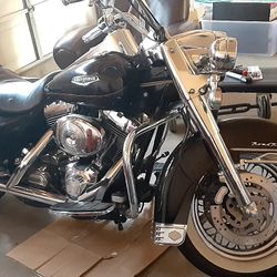   For Sale 2000 Harley Davidson Road King Classic