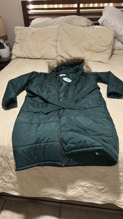 Just Fab full length puffer jacket NEW Medium