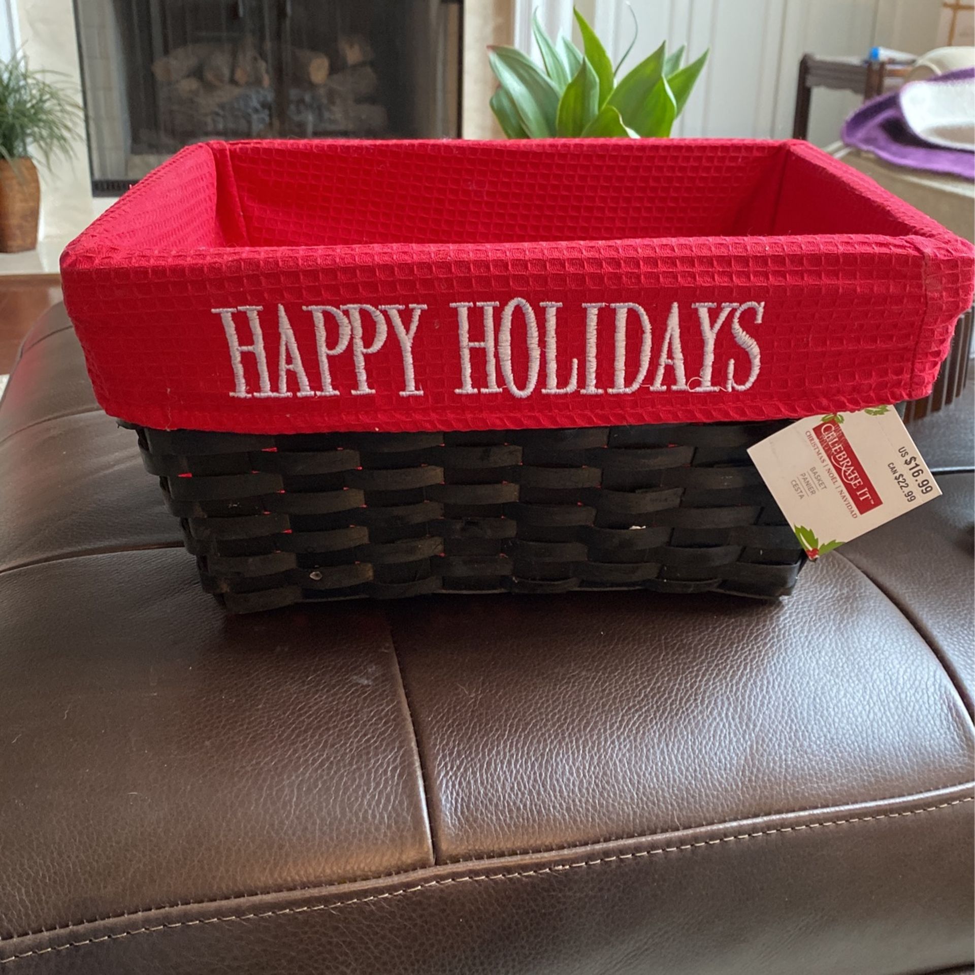 Happy holidays basket