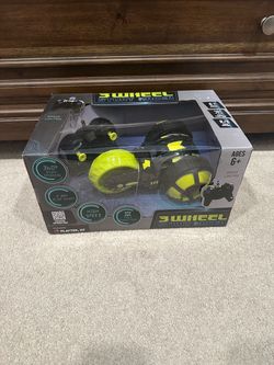 3 Wheels  Stunt Racer Future Playtek LLC Remote Control Speed Action Radio Control
