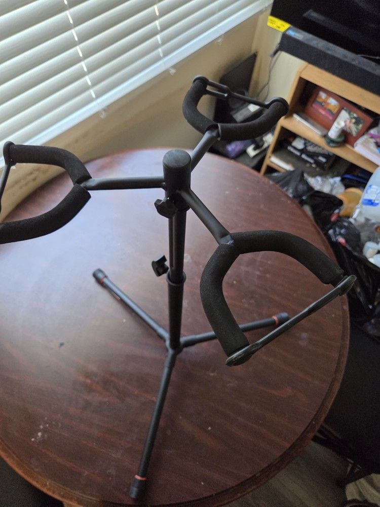 Guitar Stand