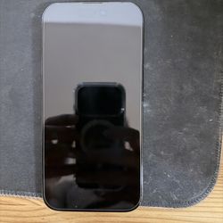 Selling iphone 14 pro unlocked 128gb very mint condition