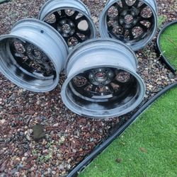 17 Inch Wheels From 2004 X3 $250