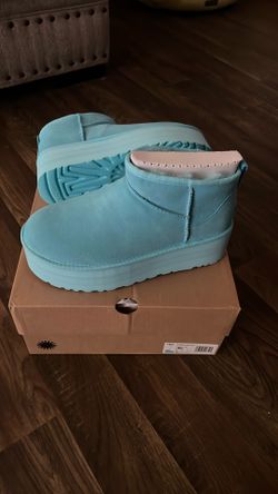 Brand New UGG Platform Boot
