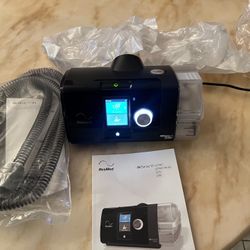 AirSense 10 humidifer beautiful - Like New Conditions