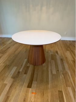 Rove Concepts Winston Dining Table 48”