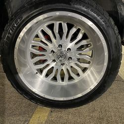 X-F forged 22x12s on 33s