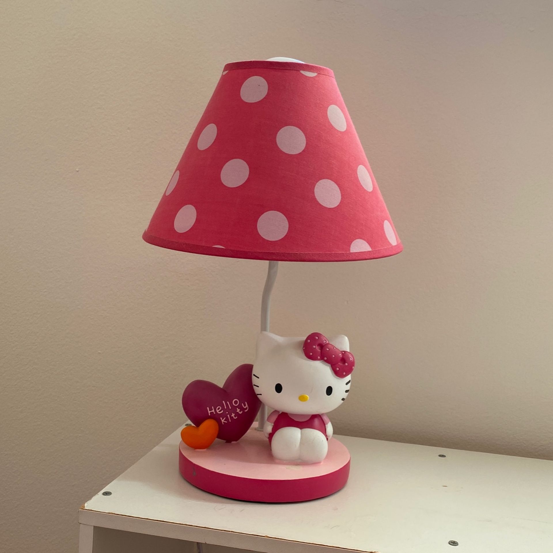 Available! Hello Kitty Lamp