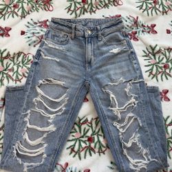 American Eagle Mom Jeans 